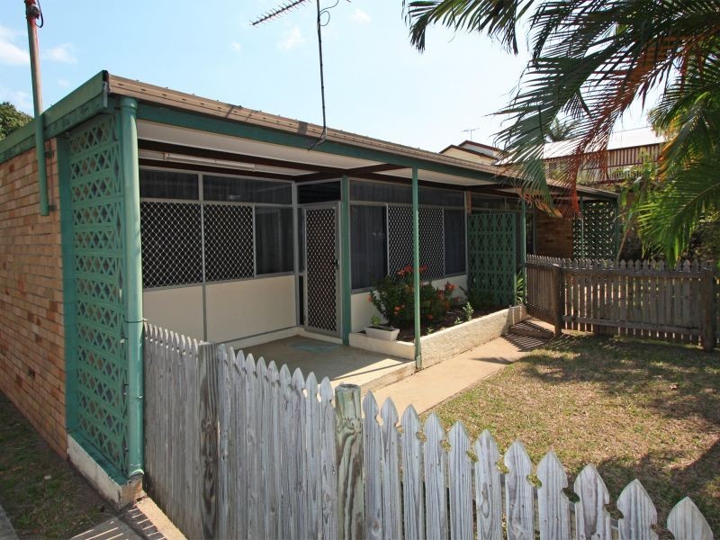 42 Ackers Street, Hermit Park QLD 4812