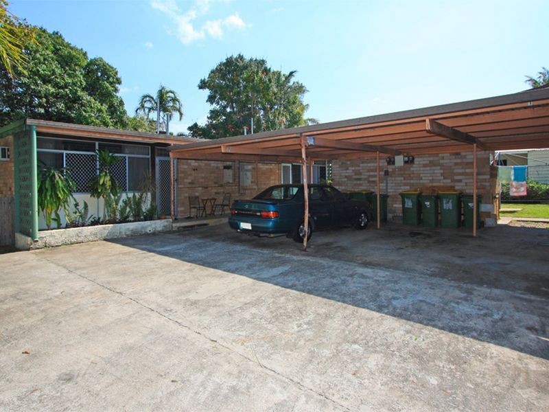 42 Ackers Street, Hermit Park QLD 4812