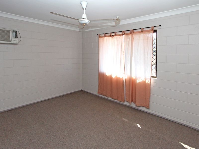 412 Dalrymple Road, Kirwan QLD 4817