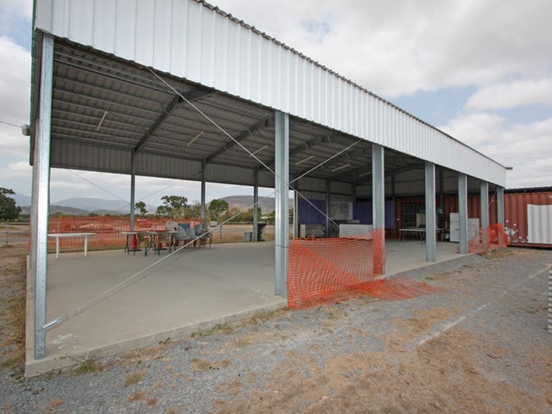 8 Lennig Place, Alligator Creek QLD 4816