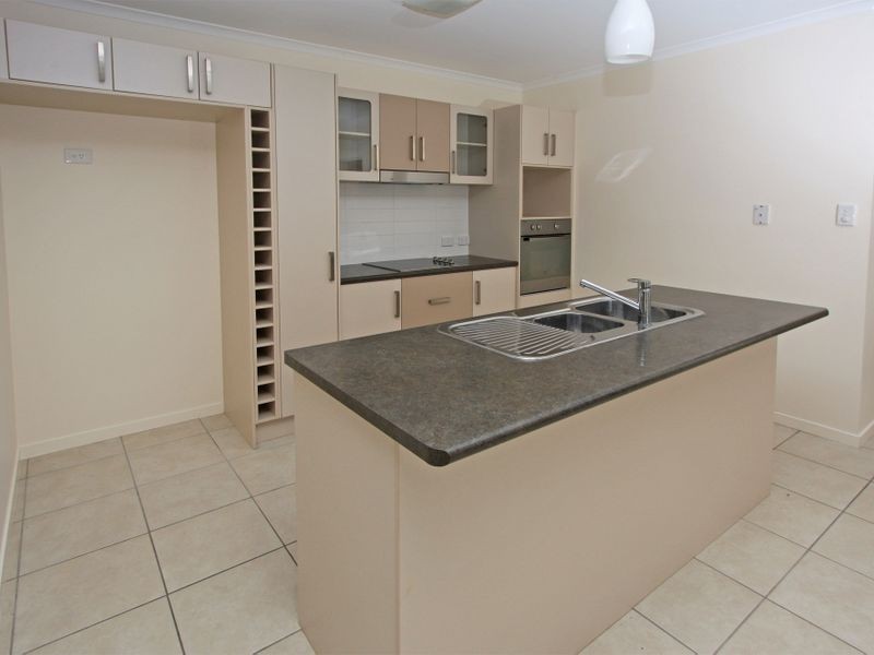 26/6 Henry Street, West End QLD 4810