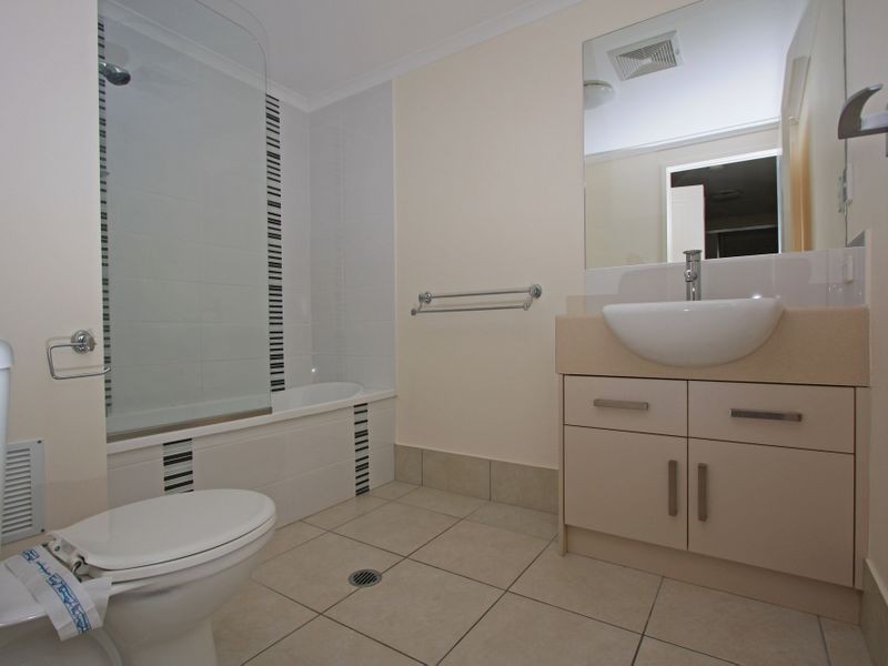 26/6 Henry Street, West End QLD 4810