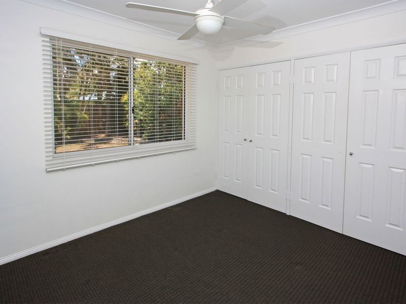 8 Lasindra Court, Bushland Beach QLD 4818