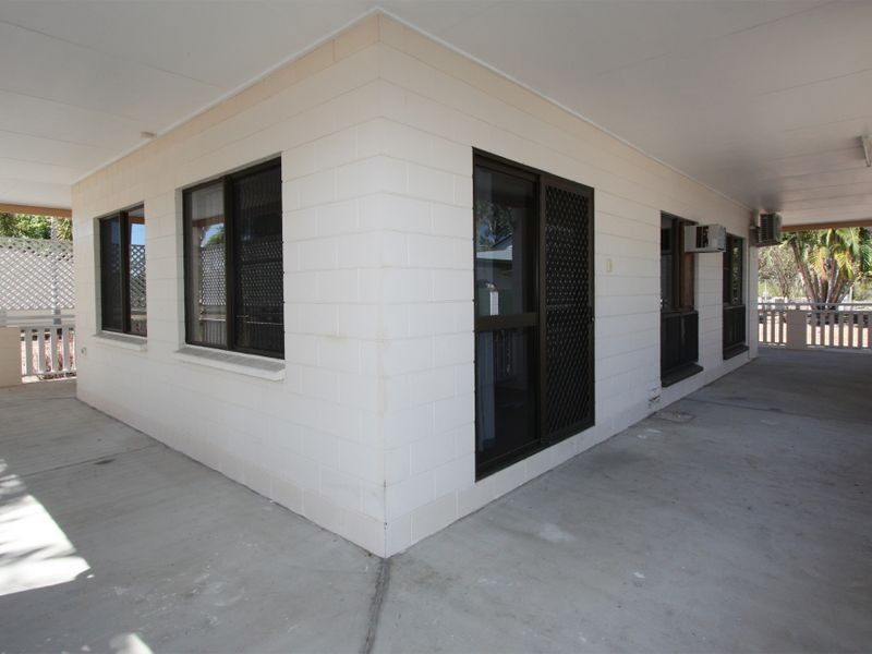 2 Amberjack Court, Alligator Creek QLD 4816