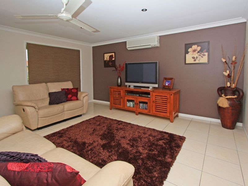 6 Oakmont Close, Kirwan QLD 4817