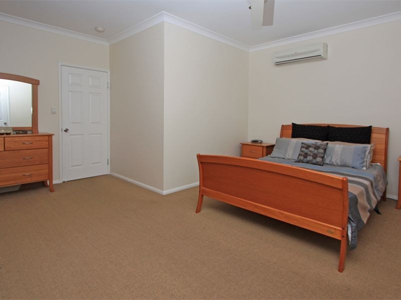 6 Oakmont Close, Kirwan QLD 4817