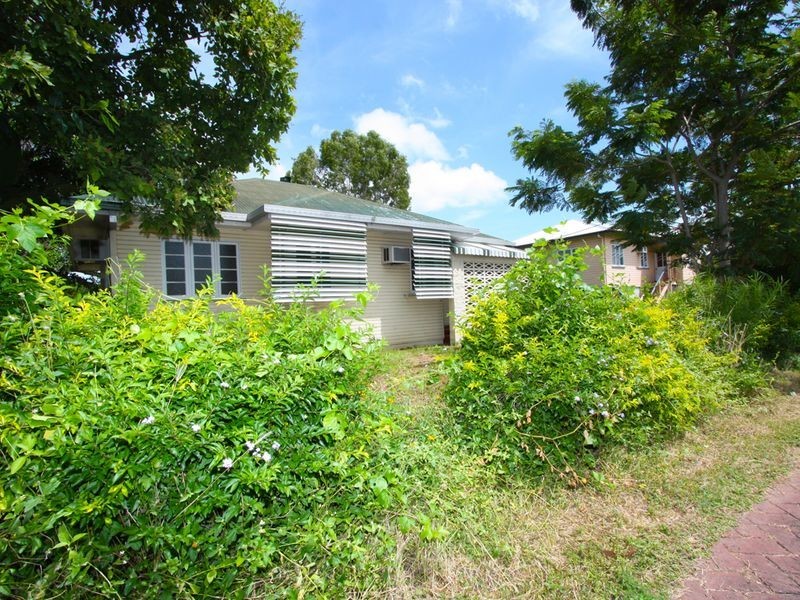 218 Hugh Street, Currajong QLD 4812