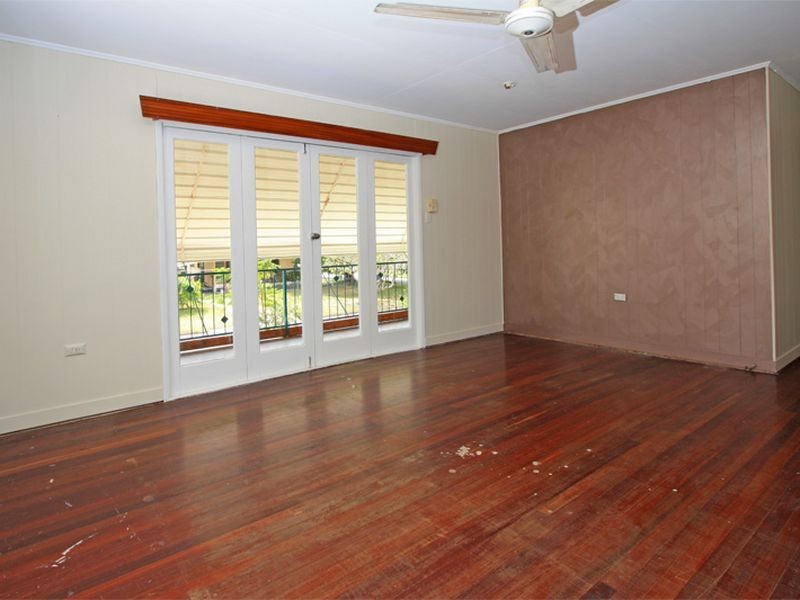 12 Frangipani Street, Cranbrook QLD 4814