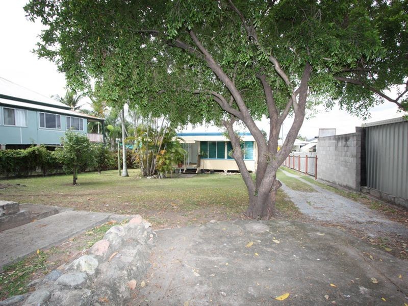 27 Cope Street, Stuart QLD 4811