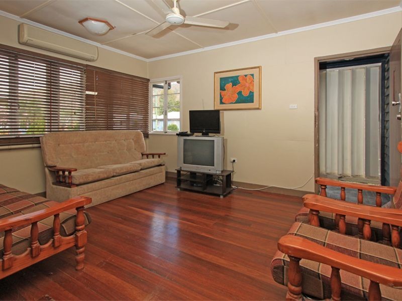 42 Munroe Street, Wulguru QLD 4811