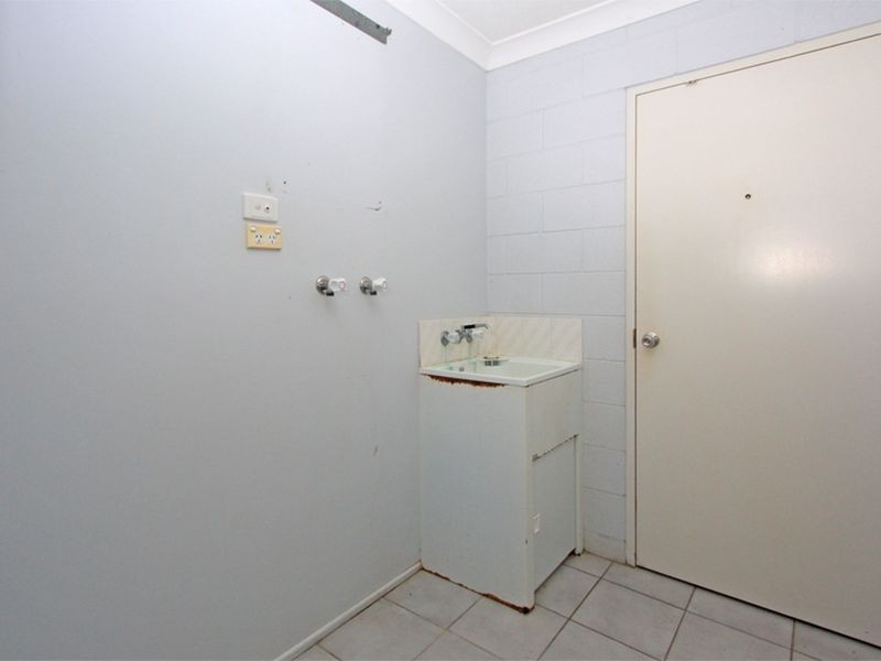 33 Lawrence Street, Kelso QLD 4815