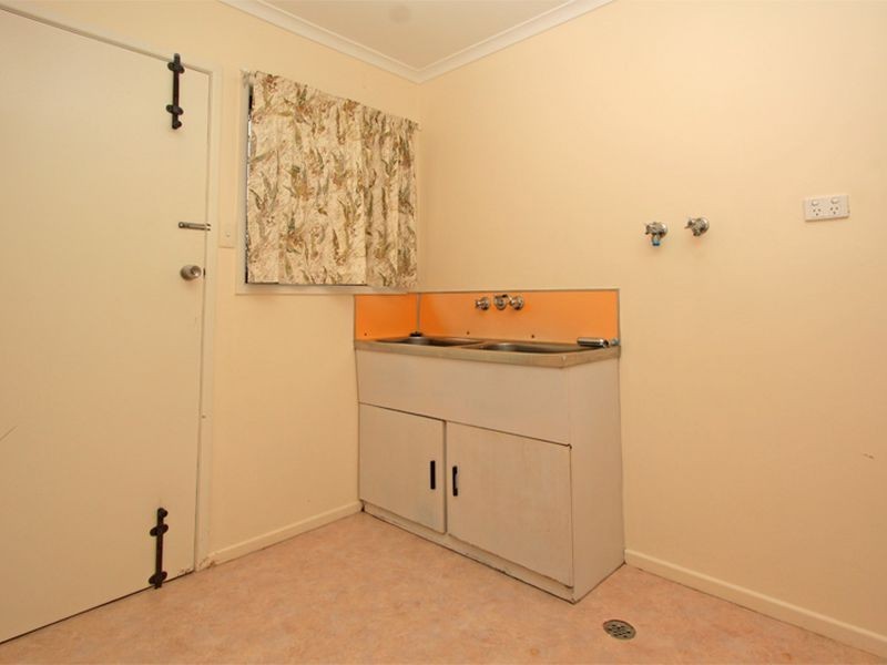 34 Sycamore Street, Pimlico QLD 4812