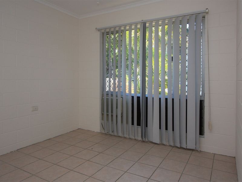 2//37 Hugh Street, West End QLD 4810