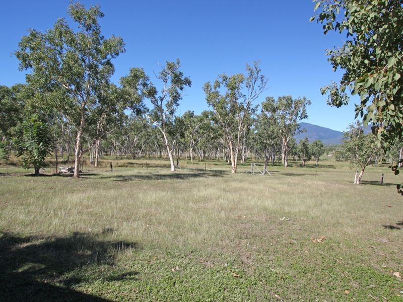 109 Barnham Road, Alligator Creek QLD 4816