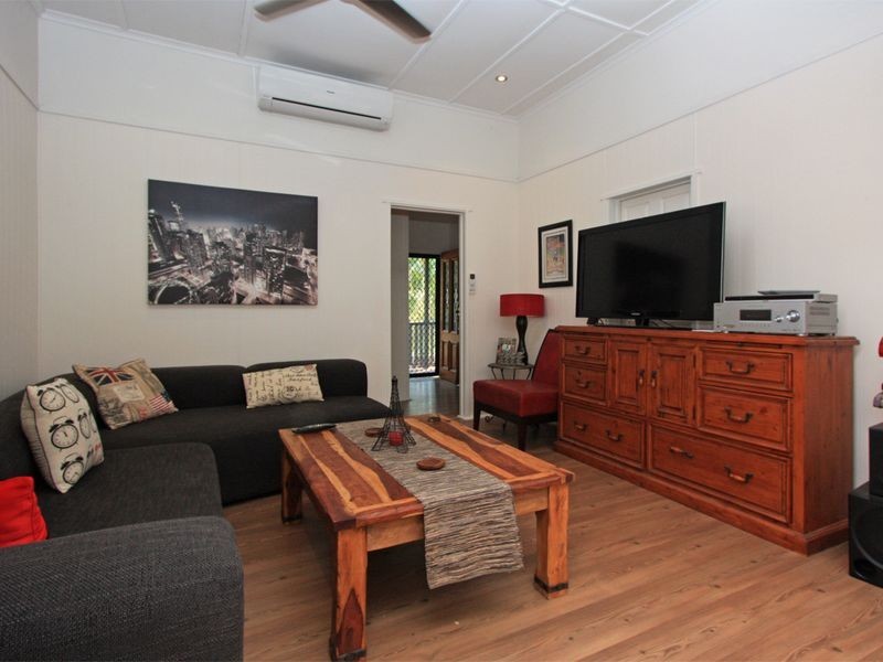 53 Roberts Street, Hermit Park QLD 4812