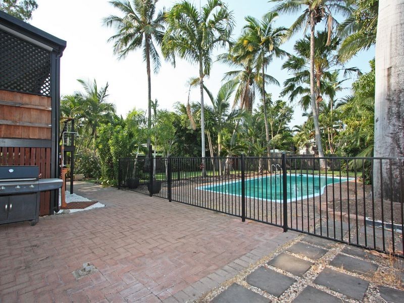 53 Roberts Street, Hermit Park QLD 4812