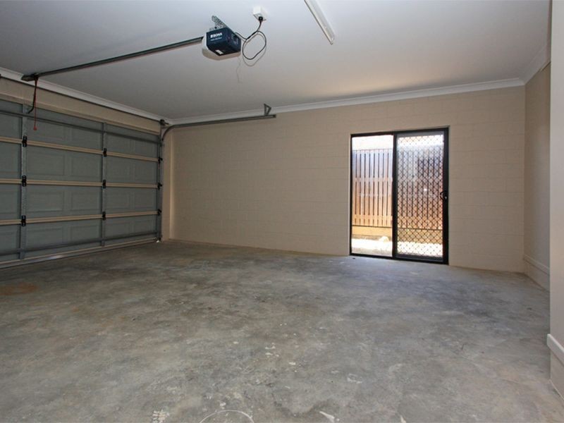 18 Rattray Street, Bushland Beach QLD 4818