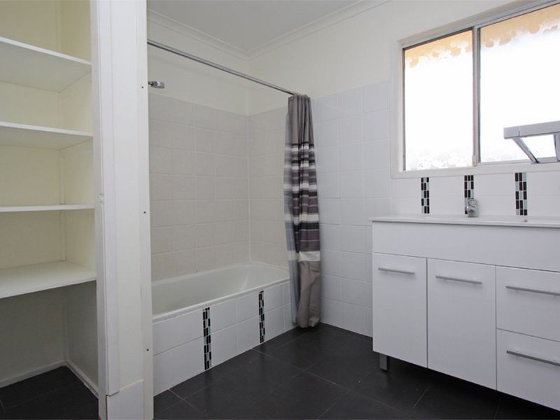 1 Arkana Court, Rasmussen QLD 4815