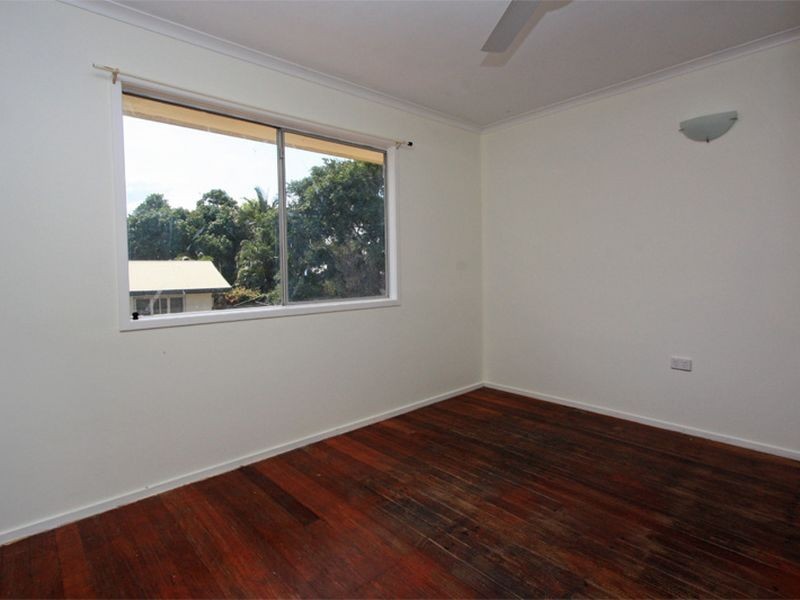 1 Arkana Court, Rasmussen QLD 4815