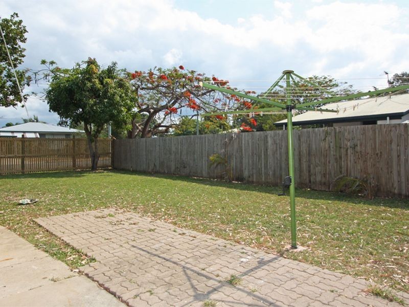 1 Arkana Court, Rasmussen QLD 4815