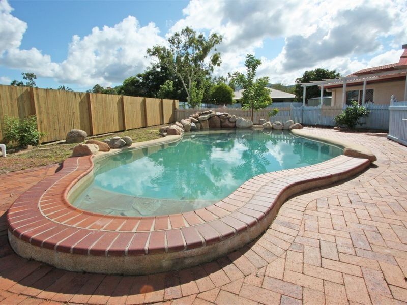 6 Raven Court, Kelso QLD 4815