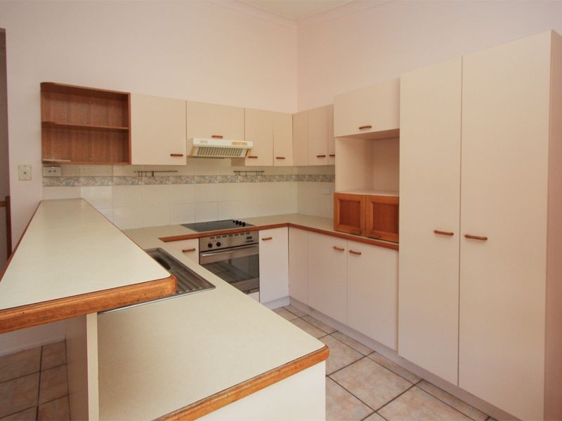 6 Raven Court, Kelso QLD 4815