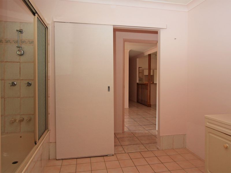 6 Raven Court, Kelso QLD 4815