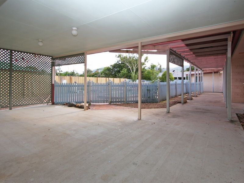 6 Raven Court, Kelso QLD 4815