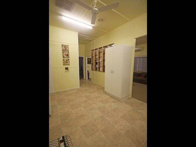 24 McAlister Street, Oonoonba QLD 4811