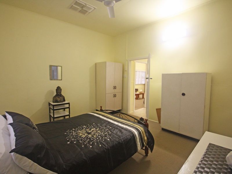 24 McAlister Street, Oonoonba QLD 4811