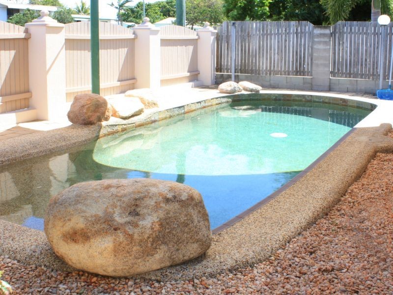 Railway Estate QLD 4810