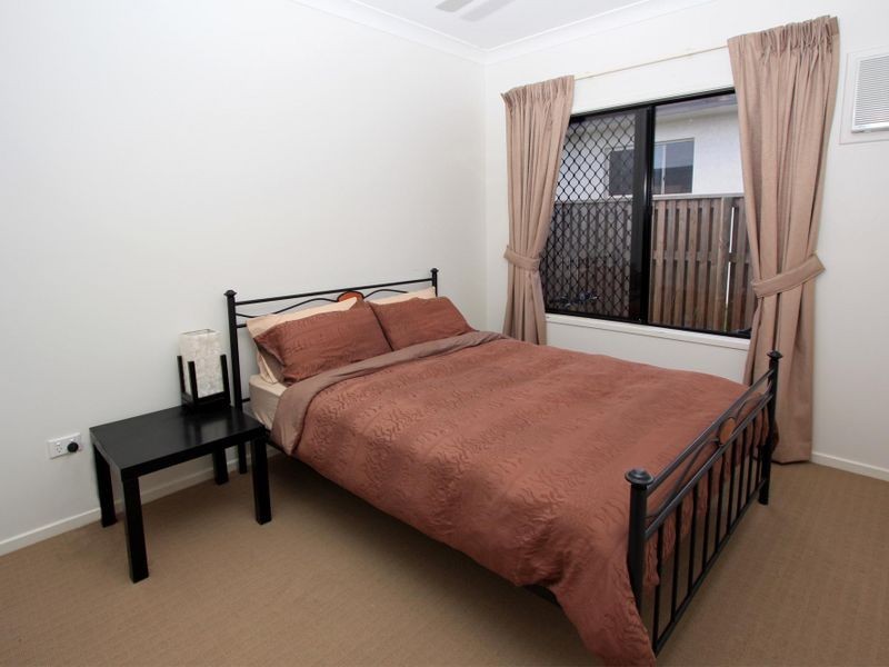 Bushland Beach QLD 4818