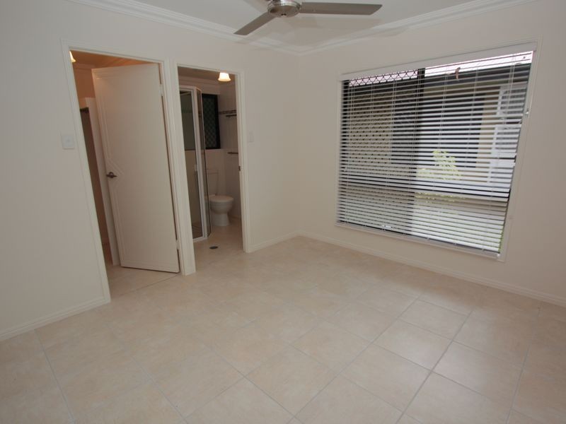 Hyde Park QLD 4812