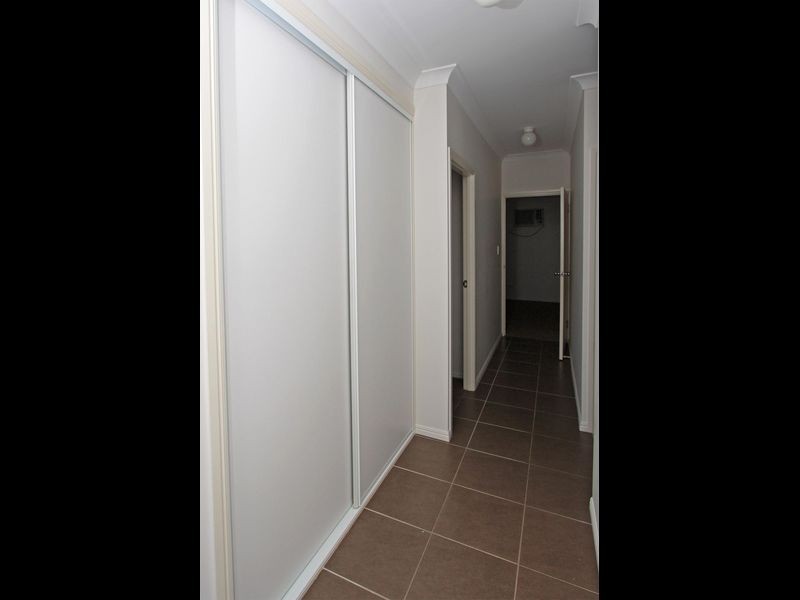 Bushland Beach QLD 4818