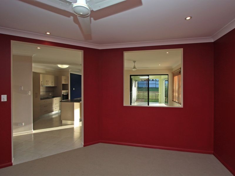 Bushland Beach QLD 4818