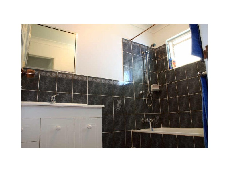 3 Lornsleigh Street, Mount Louisa QLD 4814