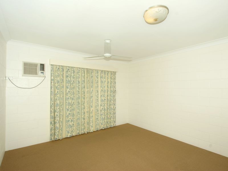 West End QLD 4810