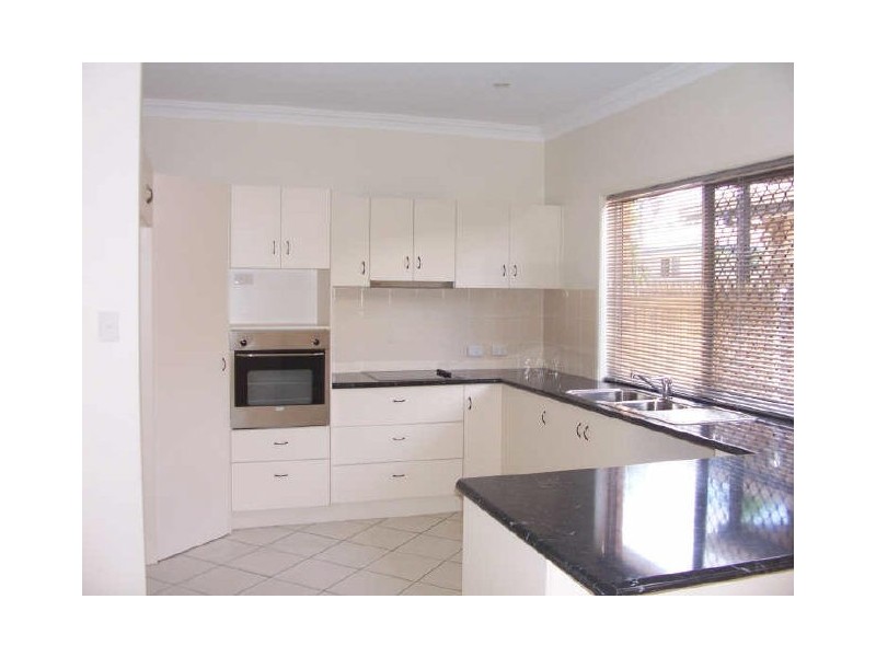 21 Bultarra Cres, Kirwan QLD 4817