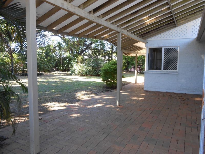 2 Sandstone Drive, Kirwan QLD 4817