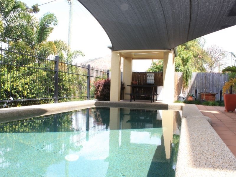 2/19 Willmett Street, Townsville QLD 4810