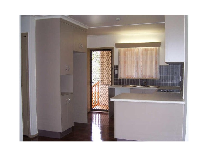 10 Weela Street, Cranbrook QLD 4814