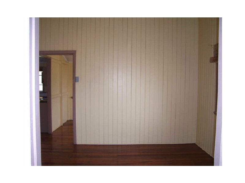 27 Bayswater Terrace, Hyde Park QLD 4812