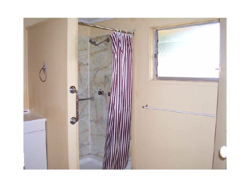 27 Bayswater Terrace, Hyde Park QLD 4812