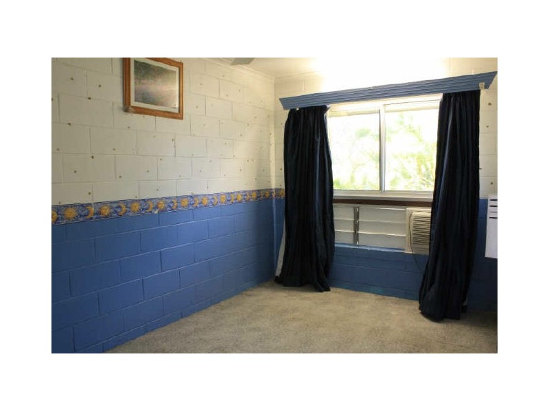 2/95 Hugh Street, West End QLD 4810