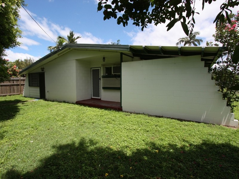 36 Shirleen Cresesnt, Condon QLD 4815