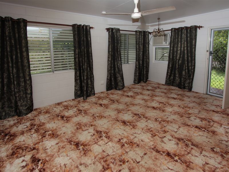 36 Shirleen Cresesnt, Condon QLD 4815