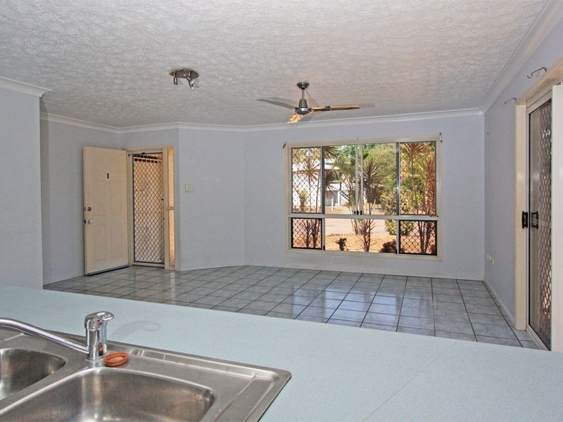 1/19 Gleeson Street, Hermit Park QLD 4812