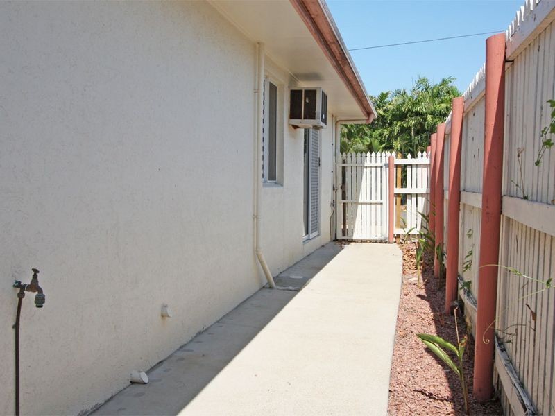 1/19 Gleeson Street, Hermit Park QLD 4812