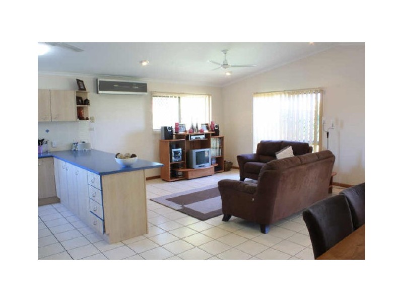 11 Cleary Street, Kirwan QLD 4817