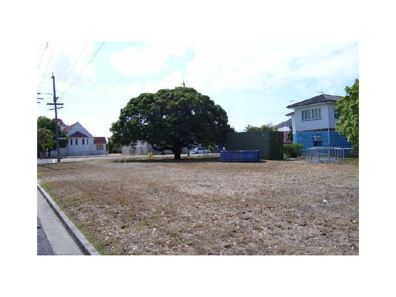 37A Tenth Street, Railway Estate QLD 4810